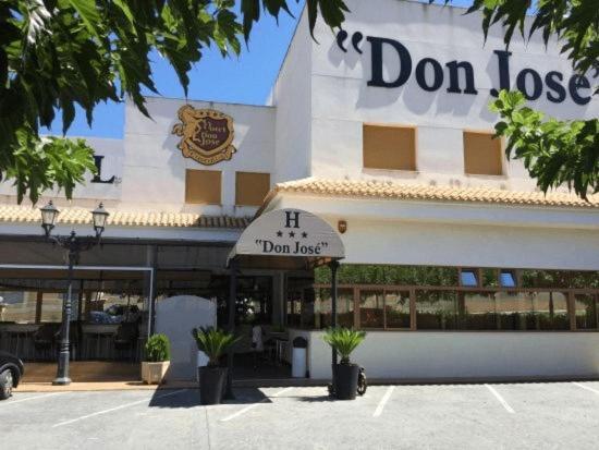 Hospedium Hotel Don Jose Castalla Exterior foto